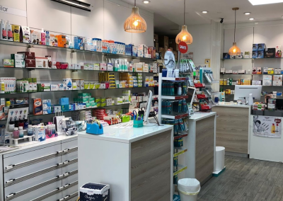 farmacia vega calle Nuestra Senora de Valverde 14 Madrid interior 2